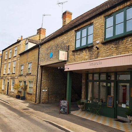 Amarelo Apartment, Central Charlbury, 1 Super King Bed Eksteriør bilde